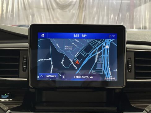 Used 2021 Ford Explorer Limited image 20