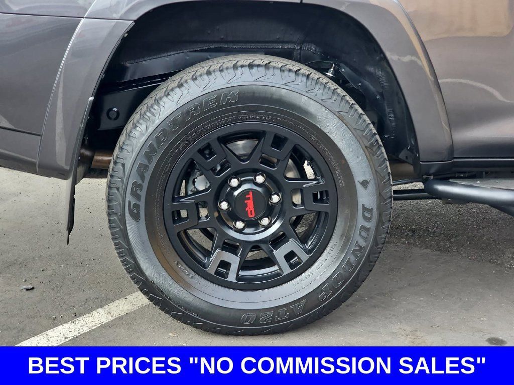 Used 2023 Toyota 4Runner TRD Off-Road Premium w/ Off Road Premium Plus Package AWD/4WD image 37