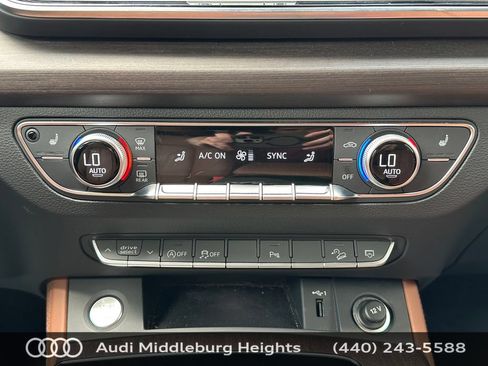 Used 2023 Audi Q5 2.0T Premium Plus w/ Premium Plus Package AWD/4WD image 26