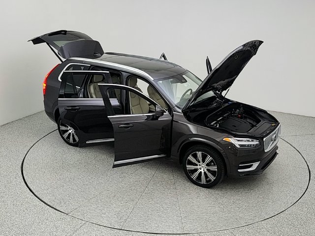 Certified 2024 Volvo XC90 B6 Plus w/ Protection Package Premier AWD/4WD image 41