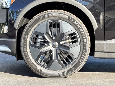 New 2026 Volvo EX30 Cross Country Ultra image 24