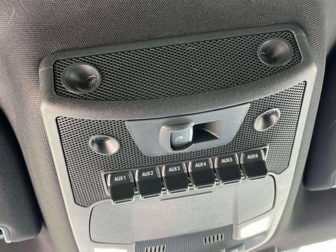 Used 2022 Ford F250 Lariat w/ Lariat Ultimate Package AWD/4WD image 36