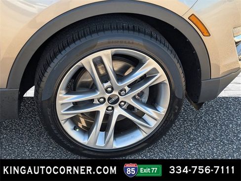 Used 2018 Lincoln MKC Reserve w/ Lincoln MKC Climate Package image 10