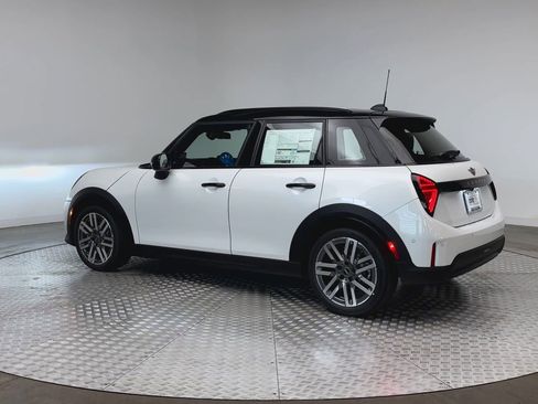 New 2026 MINI Cooper 4-Door Hardtop image 6