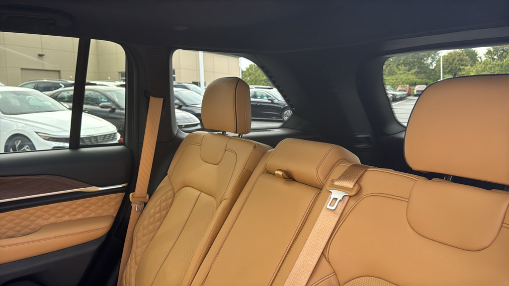 Used 2025 Jeep Grand Cherokee Summit AWD/4WD image 27