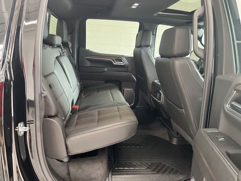 Used 2024 Chevrolet Silverado 1500 High Country w/ Midnight Edition image 38