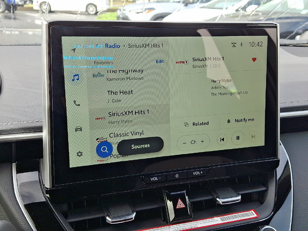 Used 2027 Toyota Corolla XSE FWD image 17