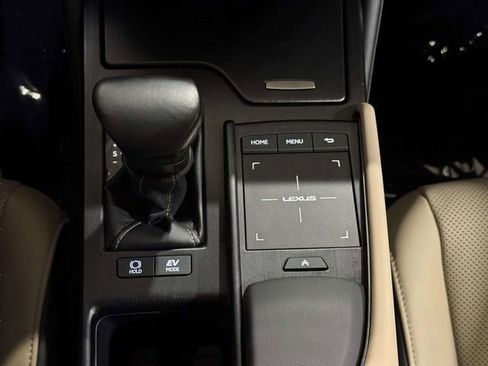 Certified 2021 Lexus ES 300h w/ Premium Package FWD image 22