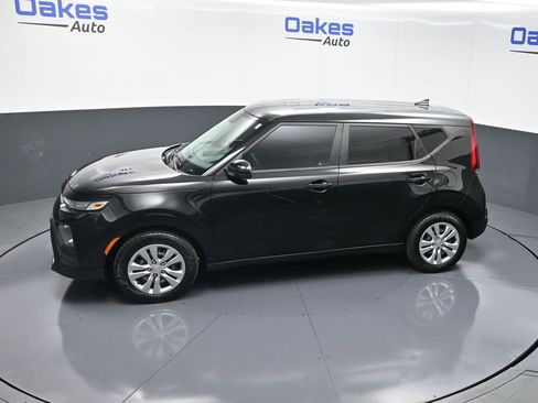 Certified 2022 Kia Soul LX image 45