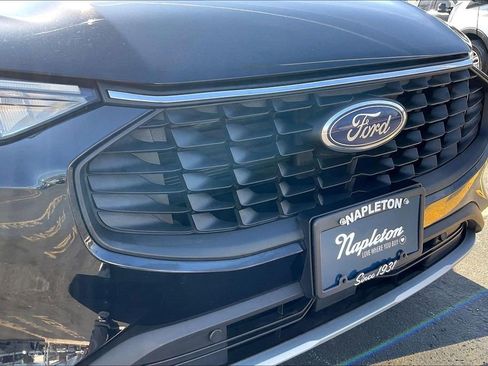 Used 2023 Ford Escape Active image 29