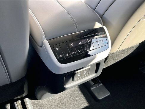 Used 2026 INFINITI QX60 Luxe w/ Cargo Package image 35