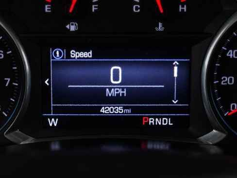 Used 2022 Chevrolet Equinox LT w/ Driver Convenience Package image 18