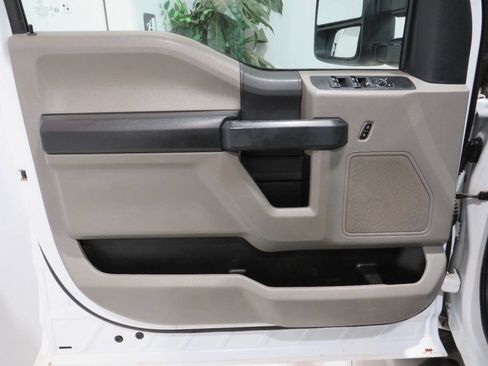 Used 2022 Ford F250 XL w/ Power Equipment Group image 21