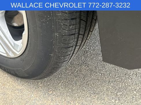 Used 2024 GMC Terrain SLE FWD image 11
