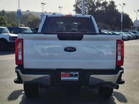Certified 2025 Ford F250 XLT AWD/4WD image 4