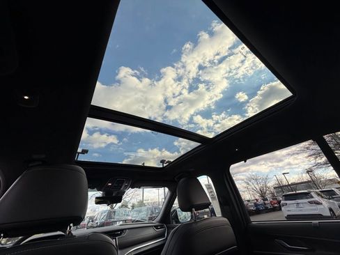 New 2025 Jeep Grand Cherokee Limited image 27