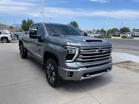 Certified 2024 Chevrolet Silverado 3500 High Country w/ High Country Premium Package AWD/4WD image 6