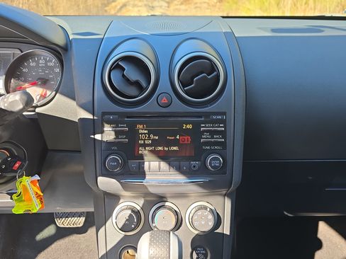 Used 2013 Nissan Rogue S w/ Special Edition Pkg image 19