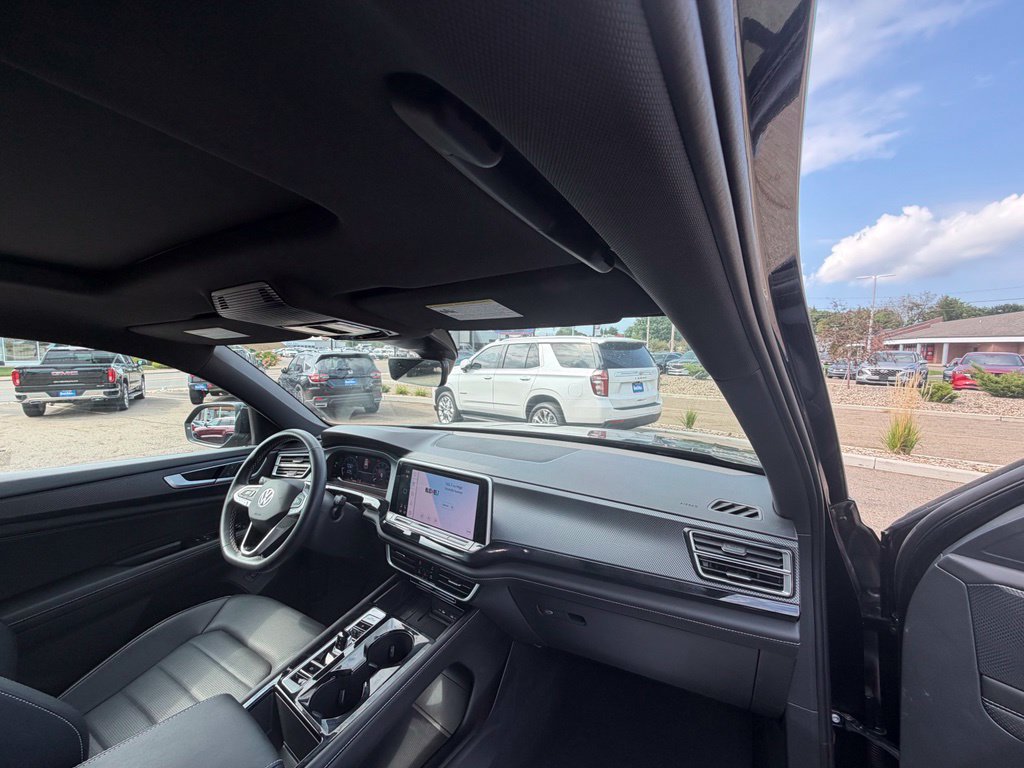 Used 2026 Volkswagen Atlas Cross Sport SEL AWD/4WD image 10