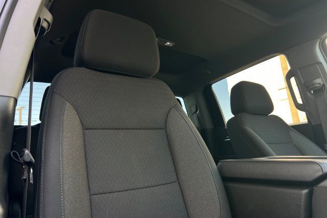 Used 2025 Chevrolet Silverado 1500 LT RWD image 20