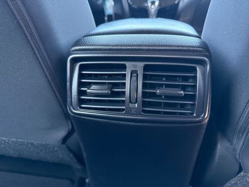 Used 2021 Nissan Rogue Sport S FWD image 13