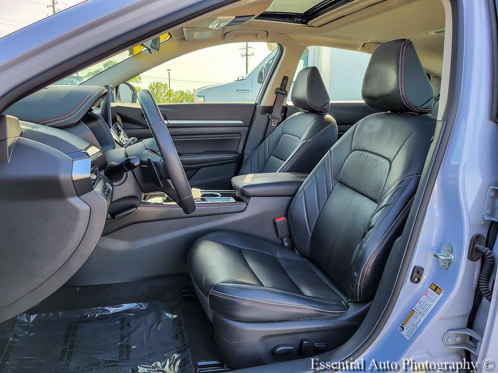 Used 2023 Nissan Altima 2.0 SR FWD image 9