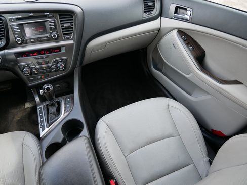 Used 2013 Kia Optima EX w/ Premium Pkg FWD image 11