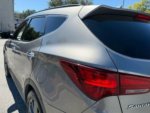 Used 2017 Hyundai Santa Fe Sport image 8