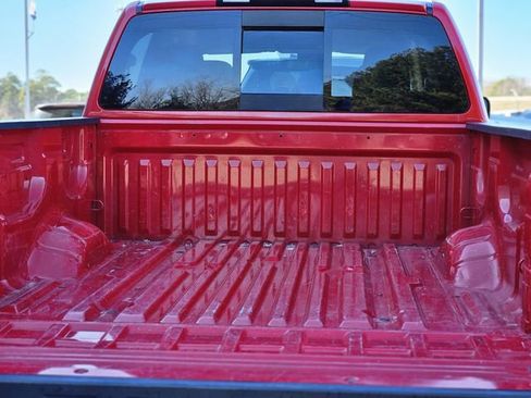 Certified 2023 Nissan Titan SV image 27