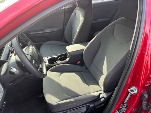 Used 2025 Kia K4 FWD image 36