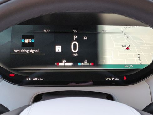 New 2026 Land Rover Range Rover Sport SE image 13