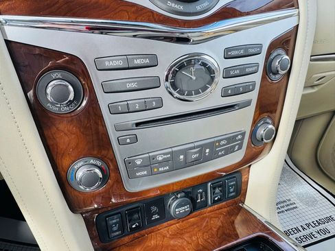 Used 2018 INFINITI QX80 DRIVER ASSISTANCE PACKAGE w/ Driver Assistance Package image 24