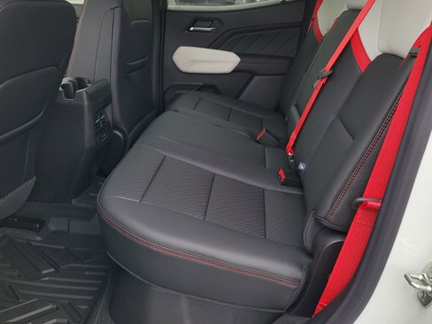 New 2026 GMC Canyon AT4X AWD/4WD image 10