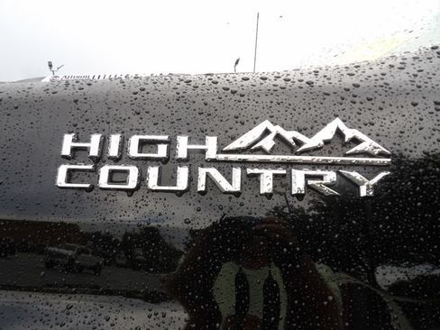 Used 2025 Chevrolet Silverado 3500 High Country w/ High Country Premium Package AWD/4WD image 15