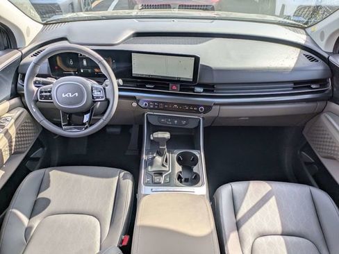 New 2026 Kia Carnival FWD image 14