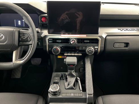 New 2026 Toyota Tacoma TRD Off-Road AWD/4WD image 13