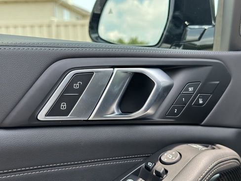 New 2026 BMW X5 M60i w/ Executive Package image 20