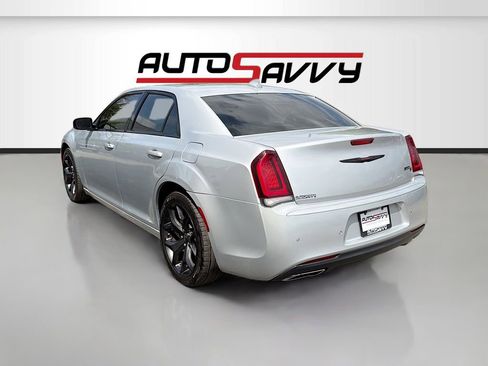 Used 2022 Chrysler 300 S image 5