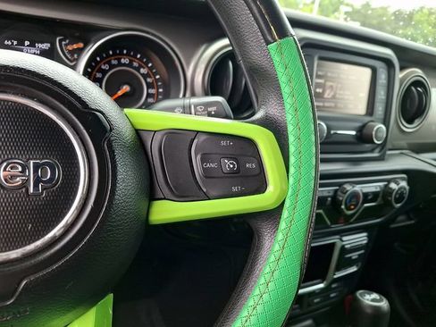 Used 2018 Jeep Wrangler Unlimited Sport AWD/4WD image 21