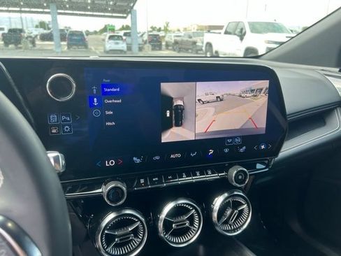 Used 2024 Chevrolet Blazer EV LT AWD/4WD image 20