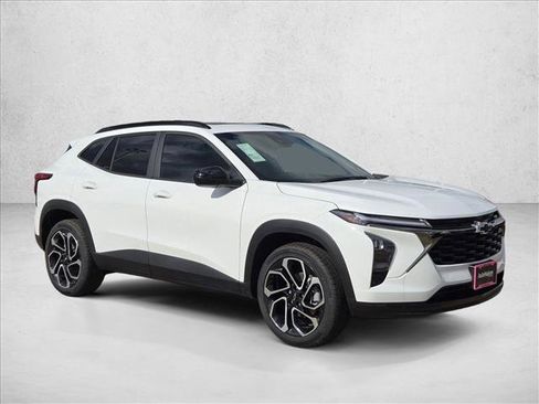 New 2026 Chevrolet Trax RS w/ Sunroof Package image 7