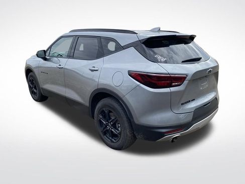 Used 2025 Chevrolet Blazer LT w/ Convenience Package image 5