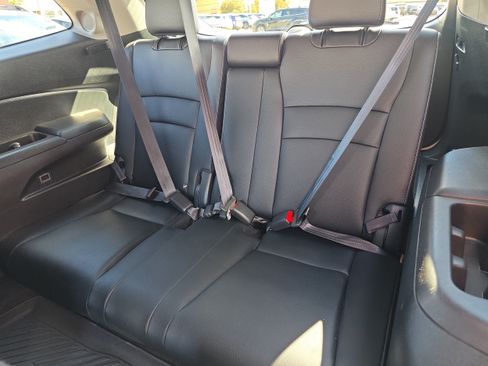 Used 2022 Honda Pilot Touring image 15