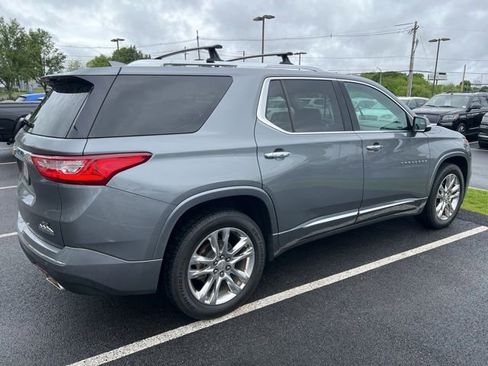 Used 2019 Chevrolet Traverse High Country w/ LPO, Floor Liner Package AWD/4WD image 4