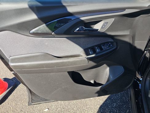 Certified 2023 Chevrolet TrailBlazer LT w/ Convenience Package image 16