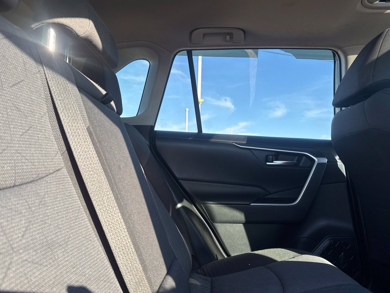 Used 2019 Toyota RAV4 XLE FWD image 36