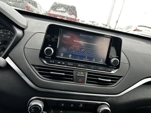 Used 2022 Nissan Altima 2.5 S image 16