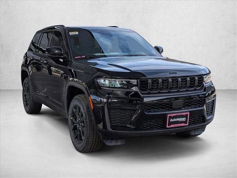 New 2026 Jeep Grand Cherokee Altitude image 6