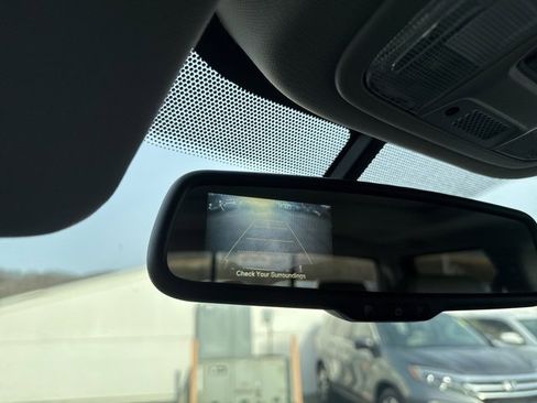 Used 2013 Honda Ridgeline RTL image 18