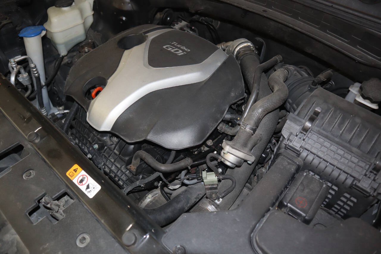 Used 2013 Hyundai Santa Fe Sport 2.0T FWD image 36